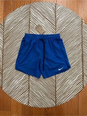 Nike Stride Running Shorts with Liner NWT(S)